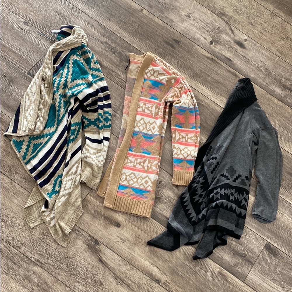 Trendy Patterned Cardigans Set- see description! - Picture 2 of 6